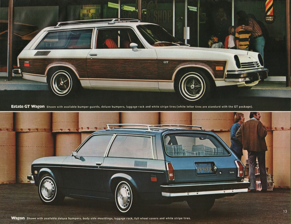 1976_Chevrolet_Vega_Cdn-10