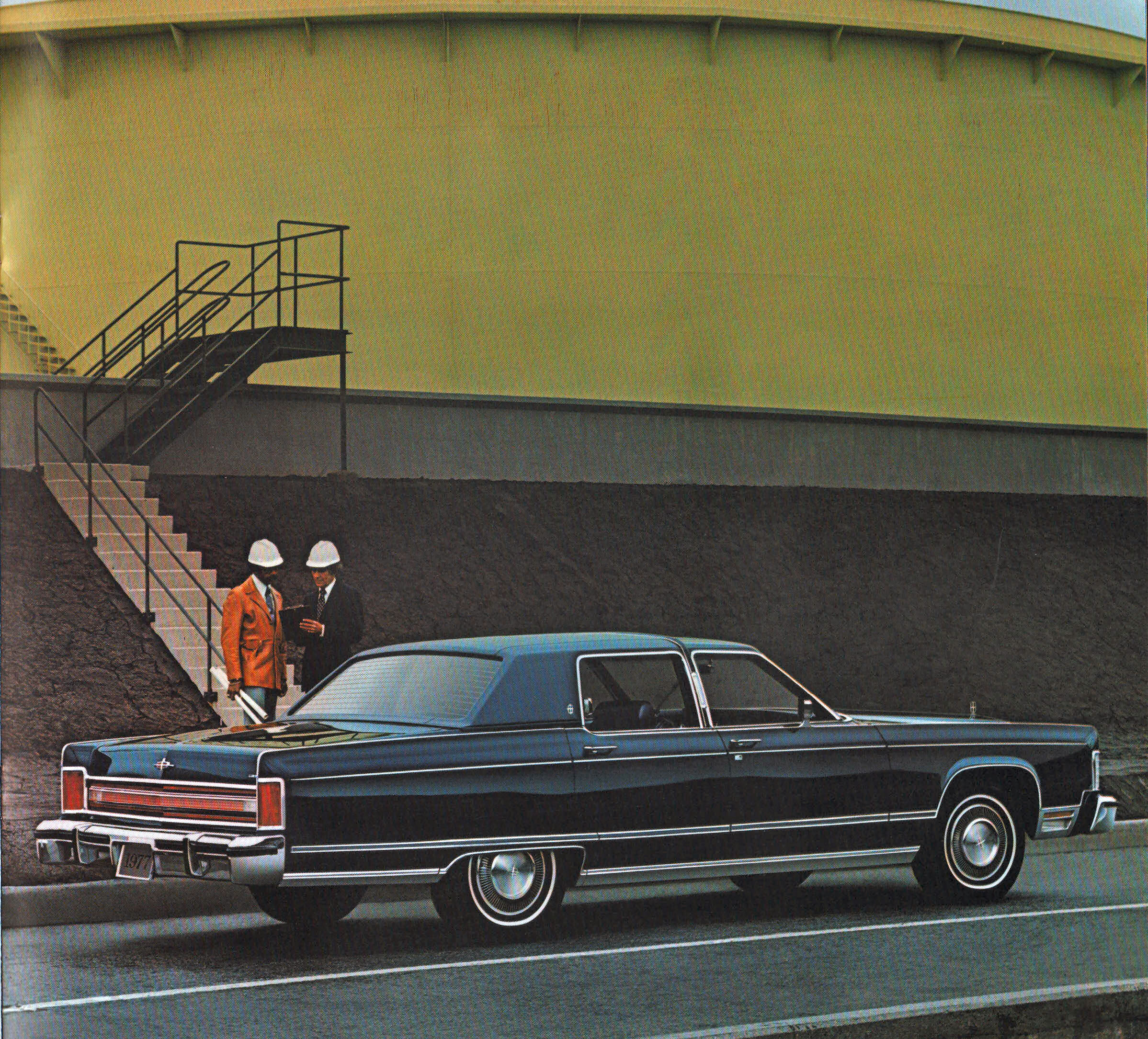 1977_Lincoln_Continental-14