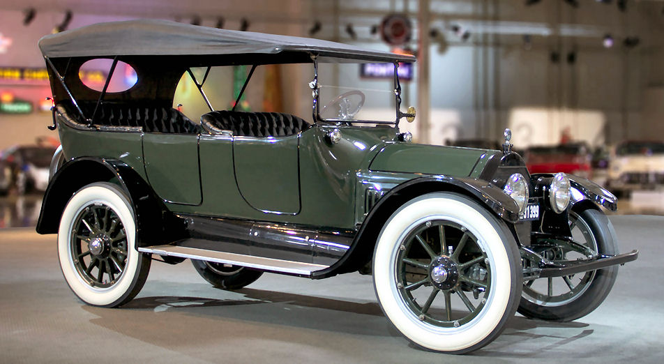 1915_Cadillac