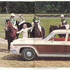 1966_Chevrolet_Wagons-02-03