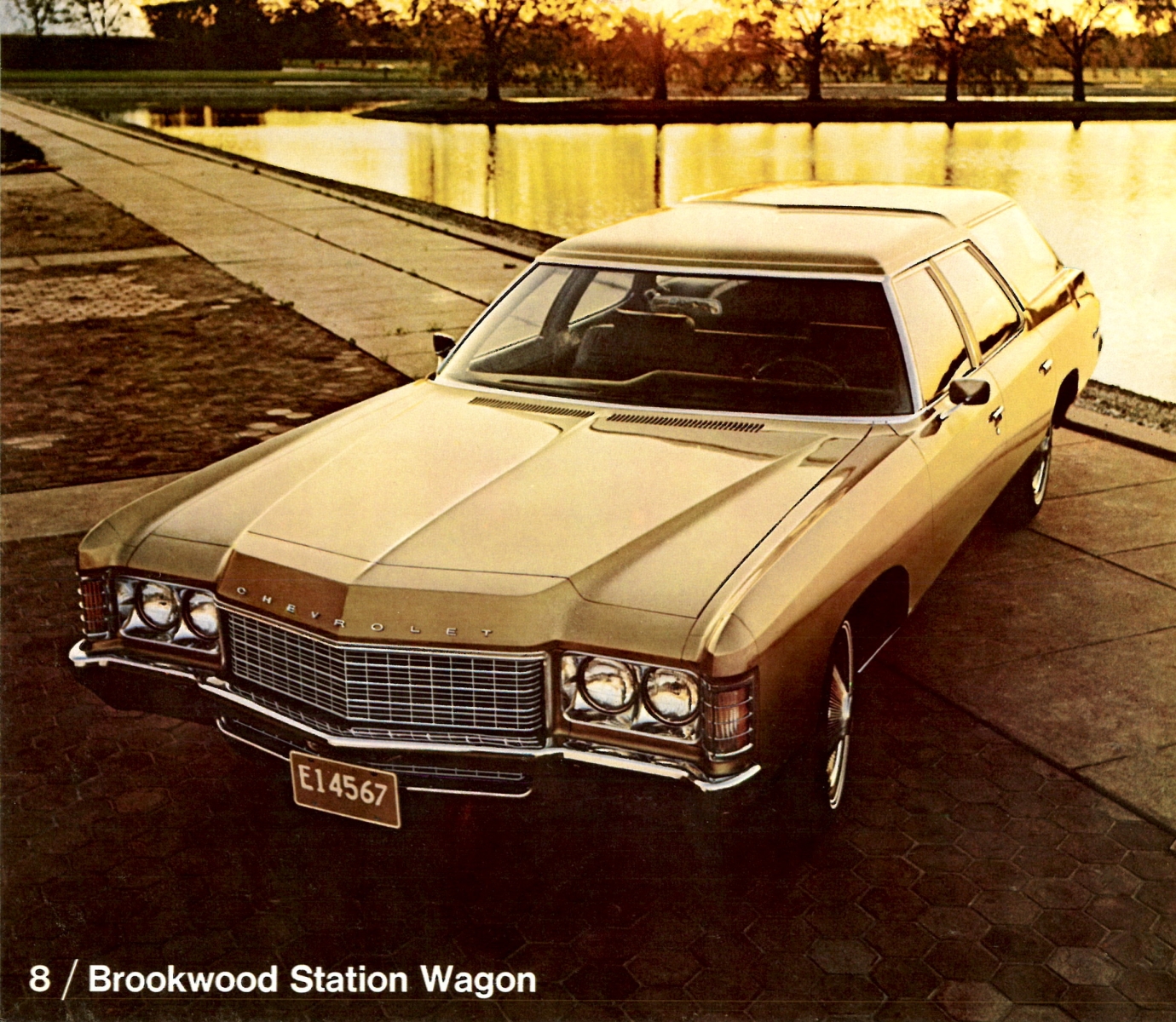 1971_Chevrolet_Dealer_Album-05-08