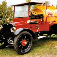 1919_Trucks_and_Vans