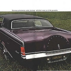 1969_Lincoln_Continental_Mark_III-04-05