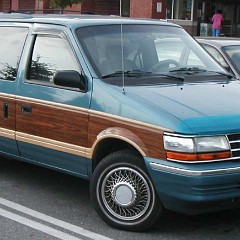 1990-plymouth-grand-voyager