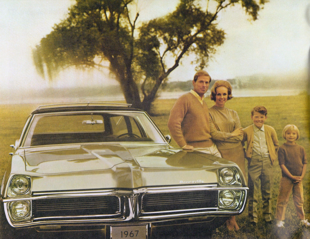 1967_Pontiac_Wagons-02