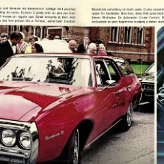 1969_Pontiac_Wagons-10-11