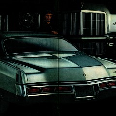 1972_Pontiac_Full_Line_Prestige-02-03