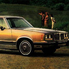 1984_Pontiac_Full_Line-38-39