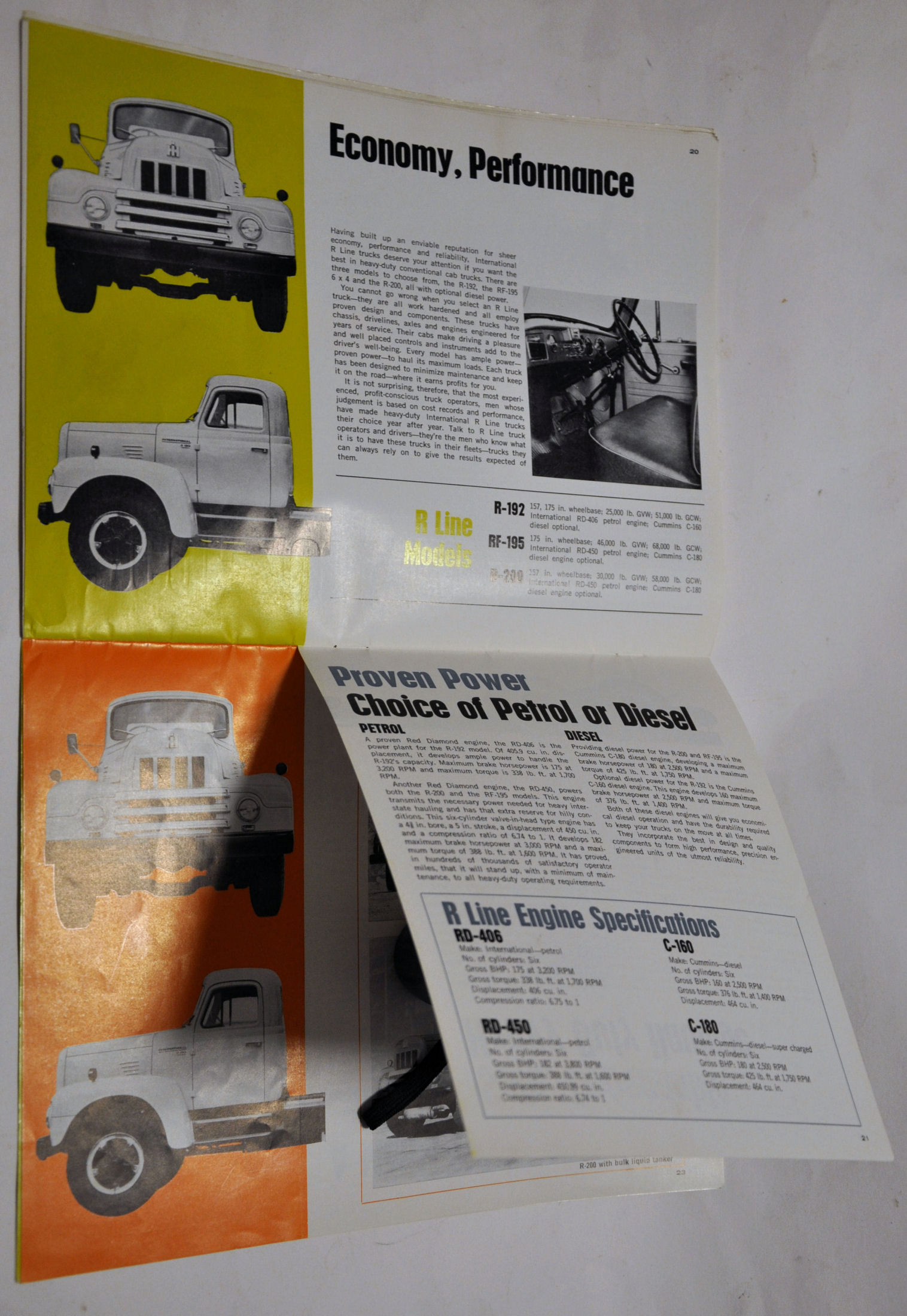 1969_Intrernational_Motor_Trucks-L03