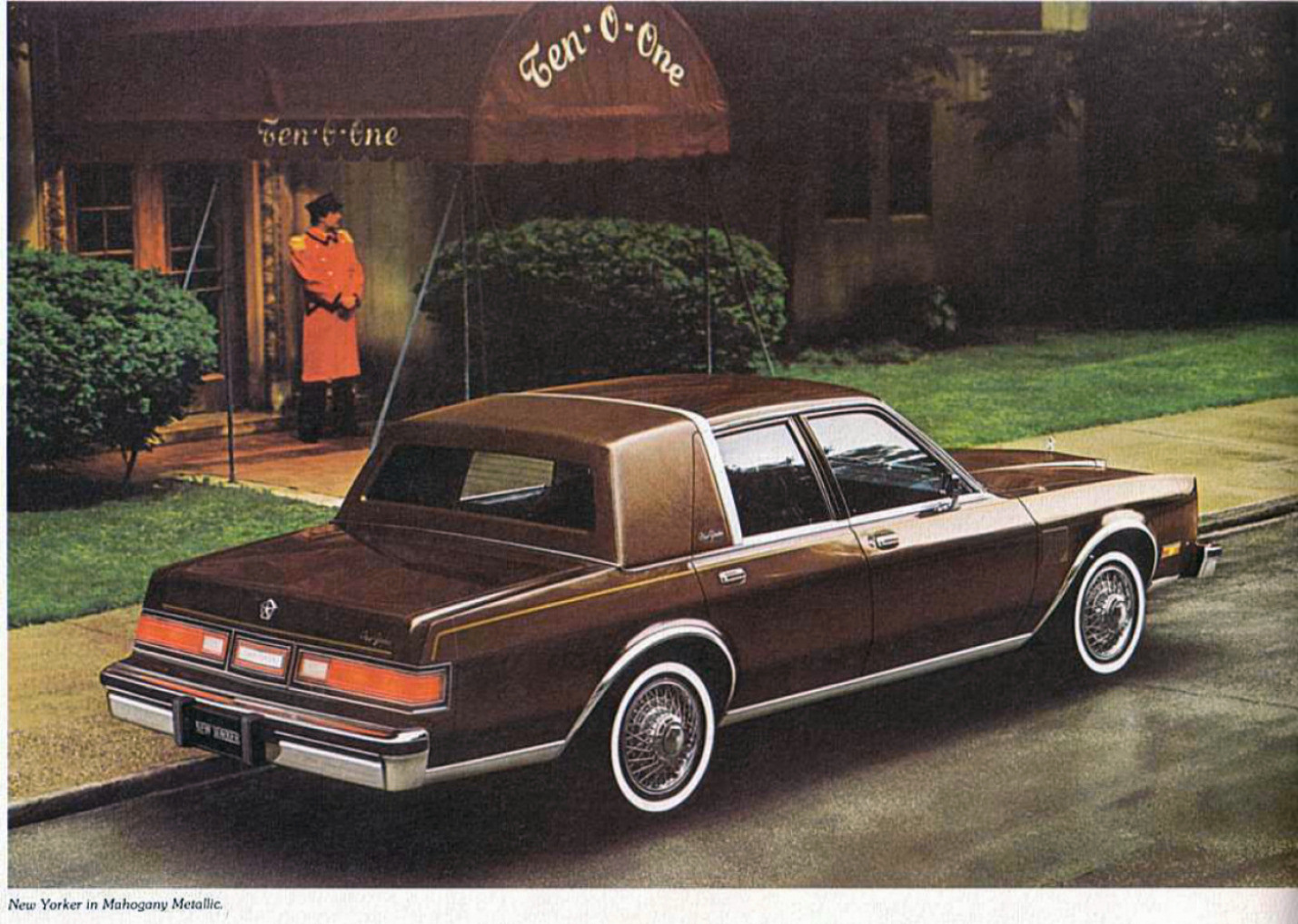 1982_Chrysler_New_Yorker_Cdn-04