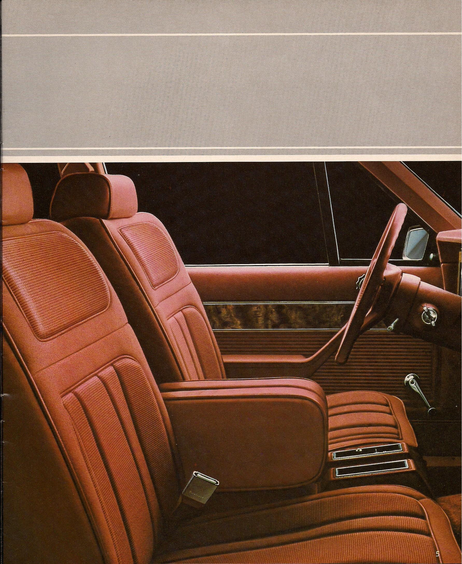 1982_Ford_Granada_Cdn-05