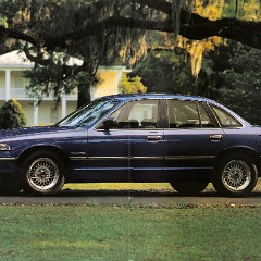 1994_Ford_Crown_Victoria_Cdn-Fr-08-09