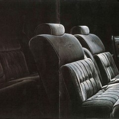 1983_Lincoln_and_Mark_VI_Cdn-14-15