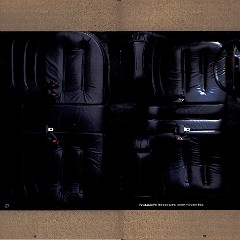 1988 Lincoln Continental Prestige Brochure 18-19