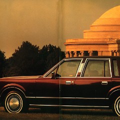 1988_Lincoln_Town_Car_Cdn-10-11