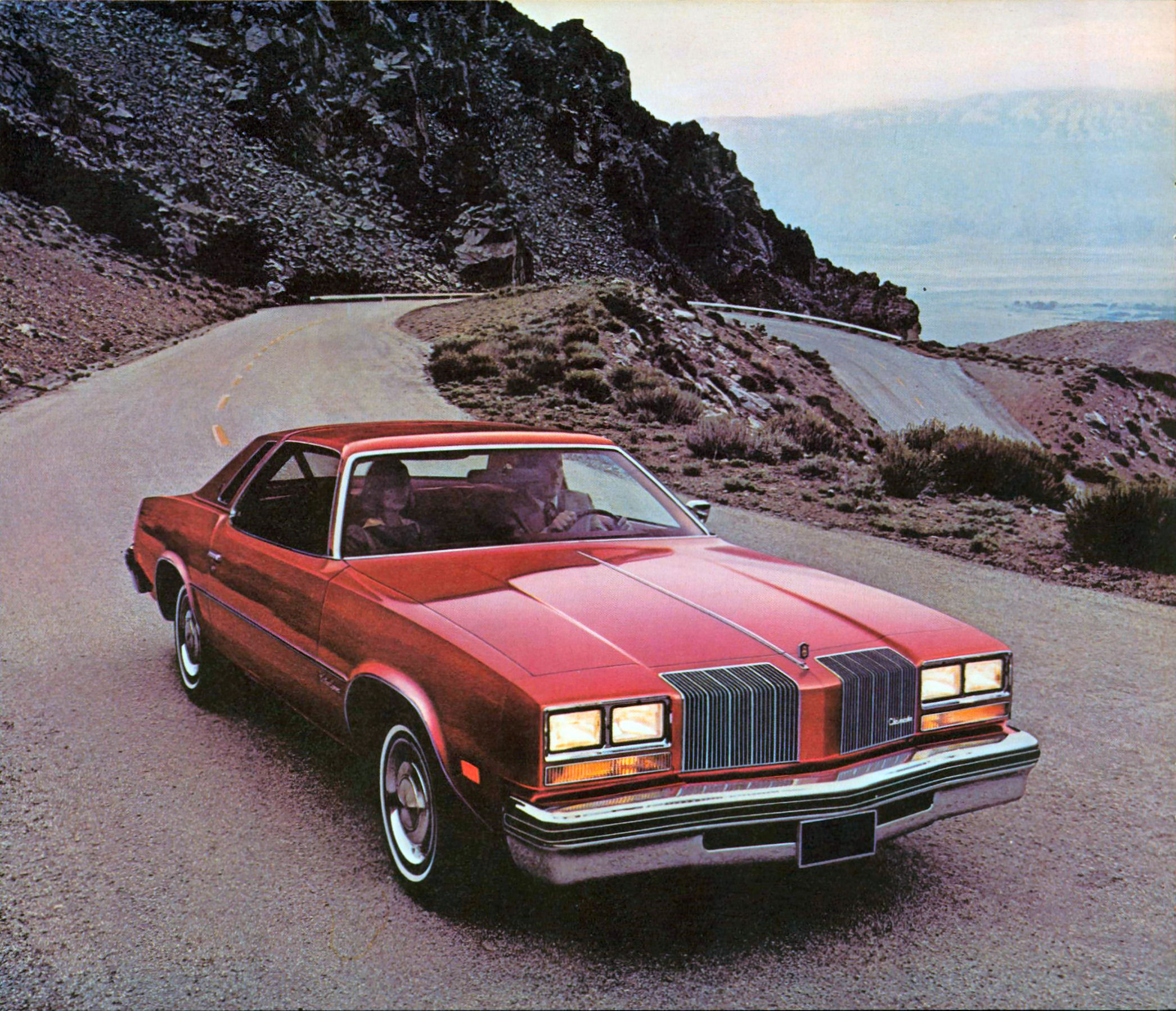 1977_Oldsmobile_Cutlass__Omega_Cdn-08
