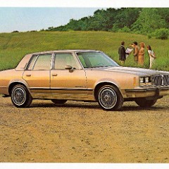 1984_Pontiac_Bonneville_Cdn-02