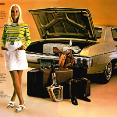 1970 Chevrolet Full Size Brochure (R-1) 14-15