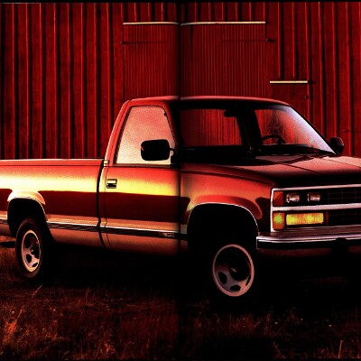 1988 Chevrolet Full Size Pickup Brochure 28-29