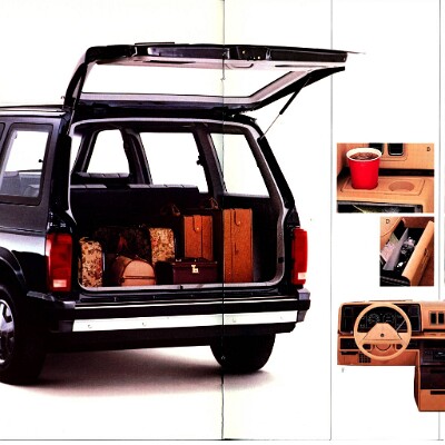 1988 Plymouth Voyager Brochure 10-11