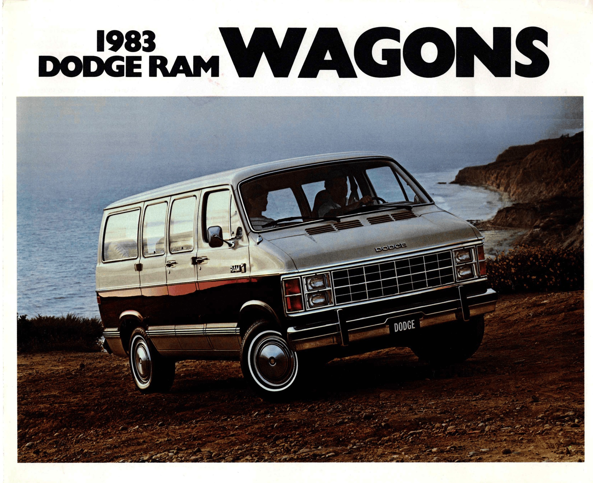 1983 Dodge Ram Wagons Brochure (Cdn) 01