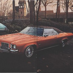 1971 Oldsmobile Full Line Brochure (Cdn) 10-11