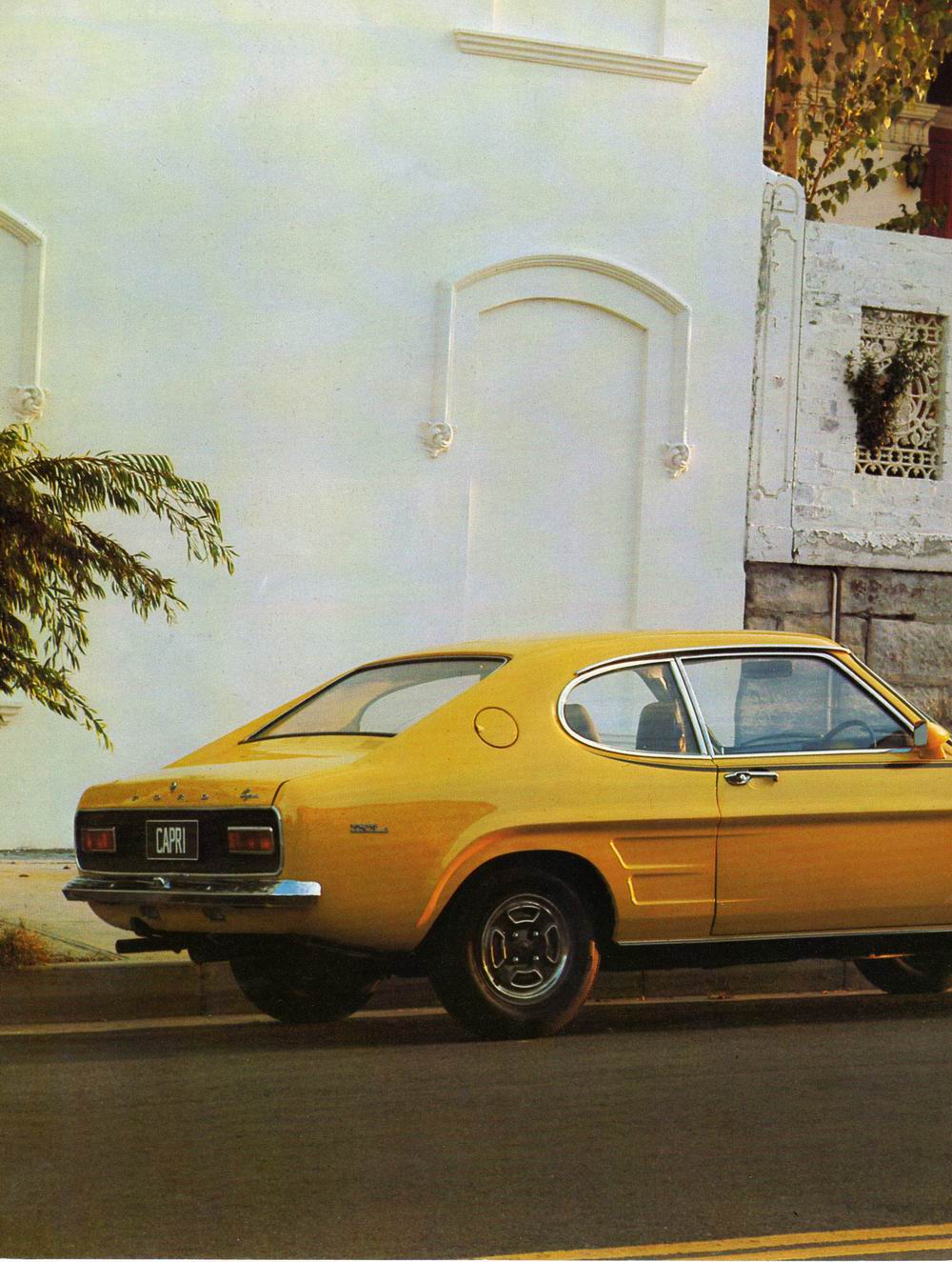 Capri1972FordBrochure_Page_02