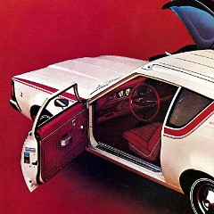 1970_Gremlin_vs_VW-04