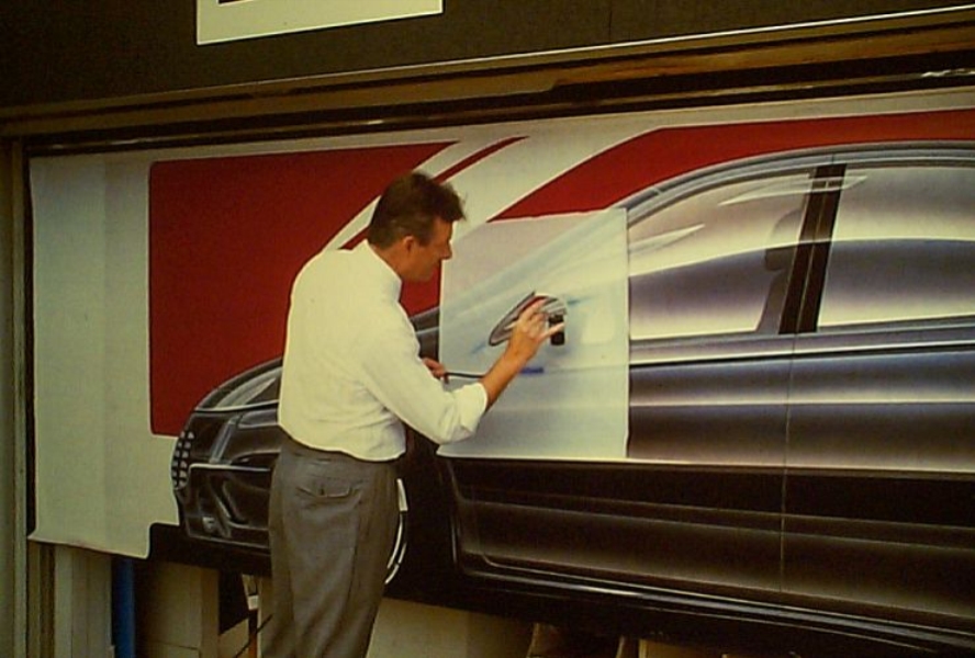 1990_Cadillac_Aurora_Promo_Folder_02-drawing