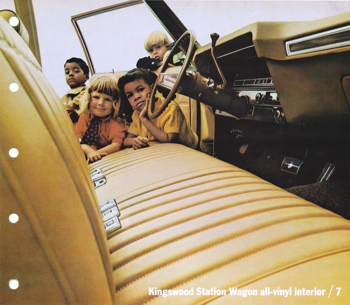1970_Chevrolet_Dealer_Album-04-07