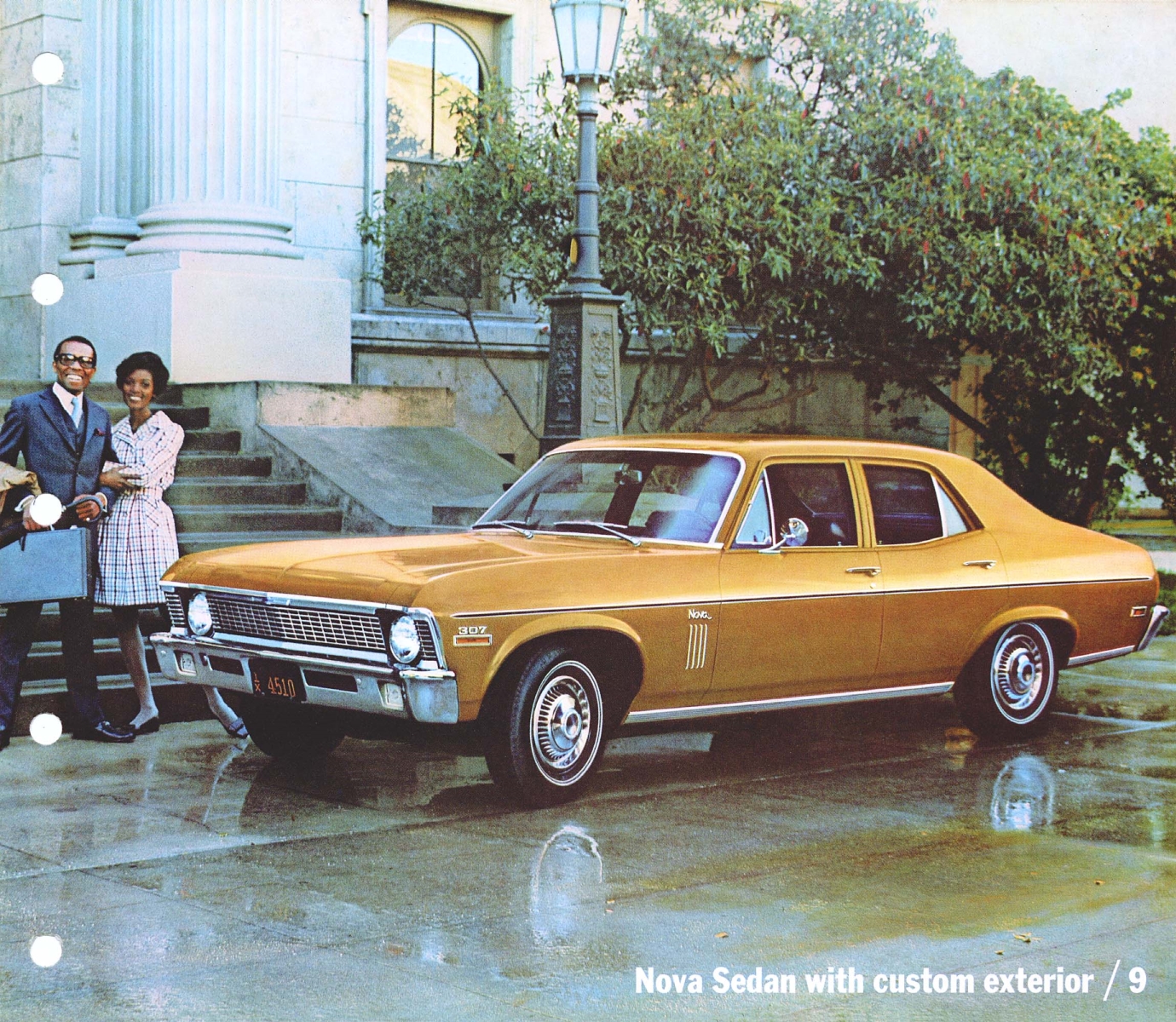 1970_Chevrolet_Dealer_Album-06-09
