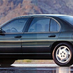 1995_Chevrolet_Lumina-16-17