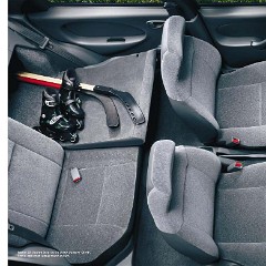 2000_Chevrolet_Metro-06-07