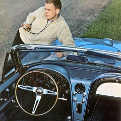 1966_Chevrolet_Corvette-05
