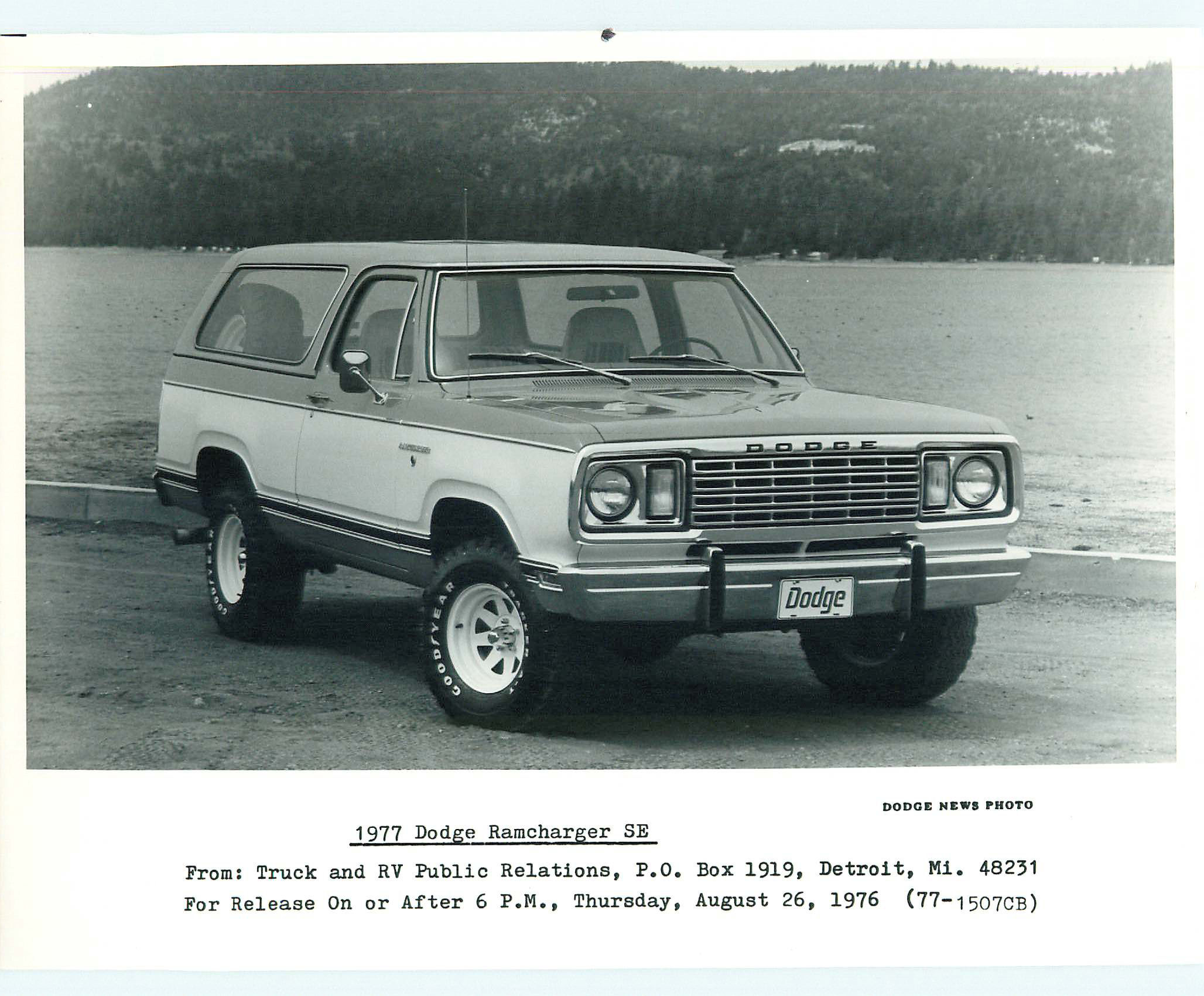 1977_Dodge_Ramcharger_PR_Photo-06