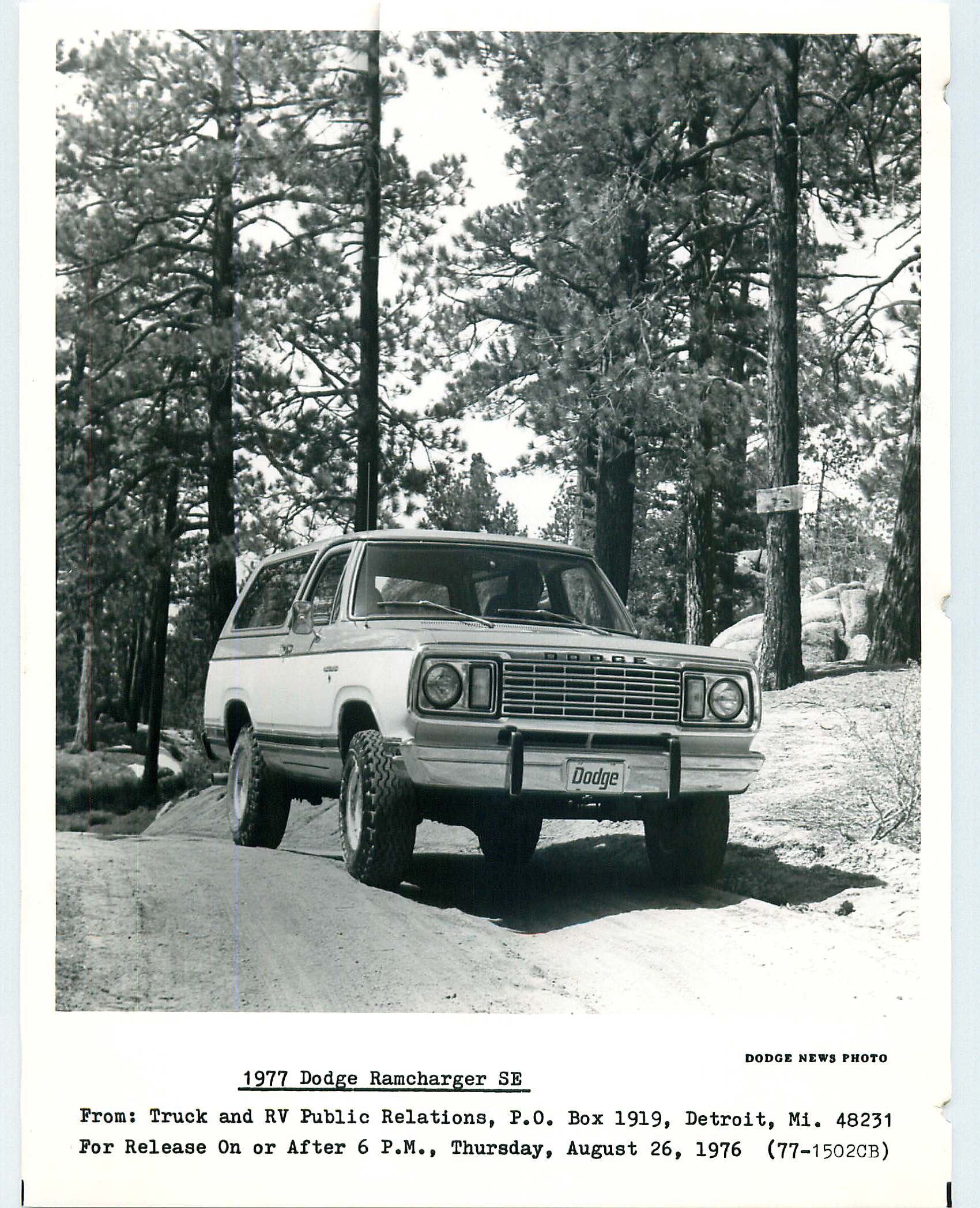 1977_Dodge_Ramcharger_PR_Photo-17
