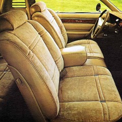 1975_Dodge_Charger-04-05