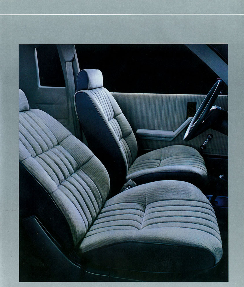 1985_Dodge_Aries-05