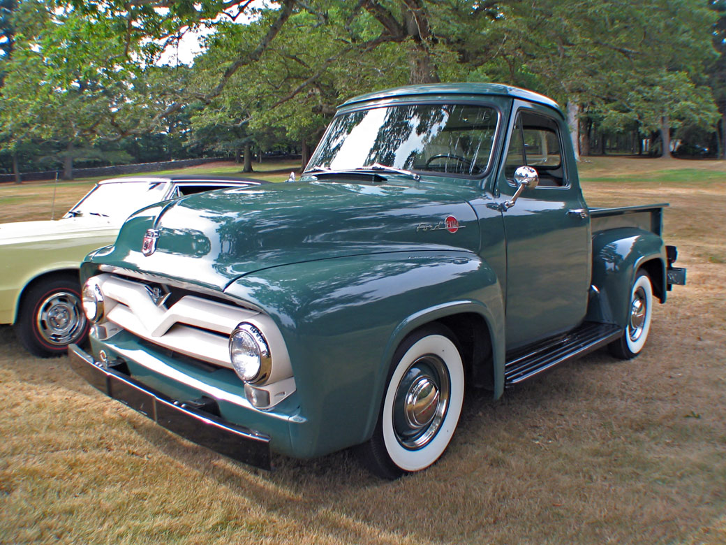 1955_FMC_Truck