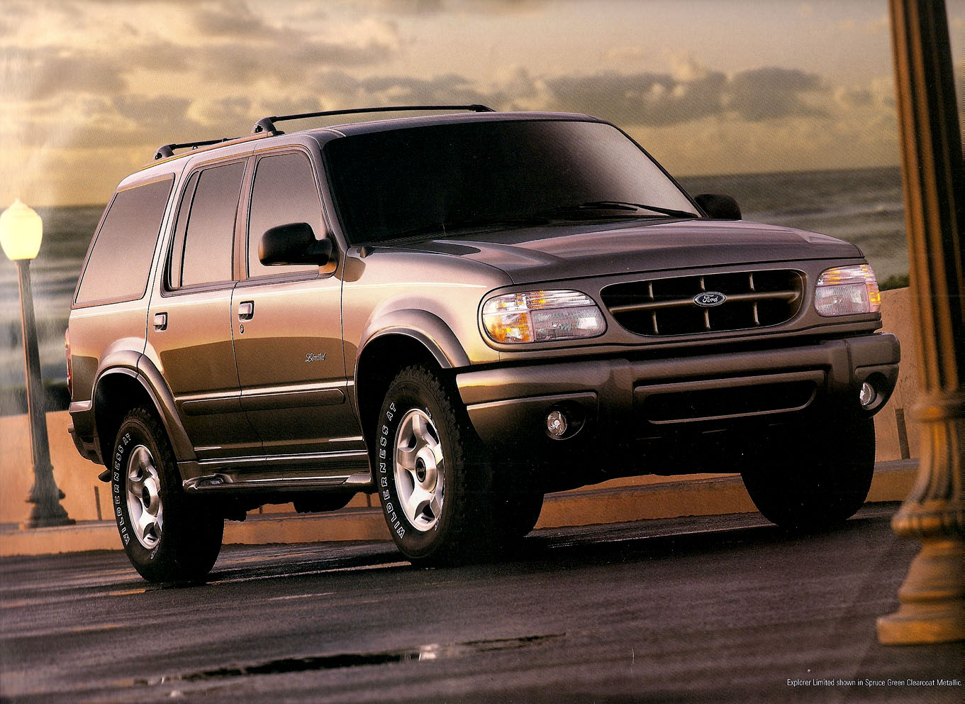 1999_Ford_Explorer-04