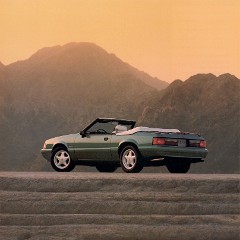 1993_Ford_Mustang-03