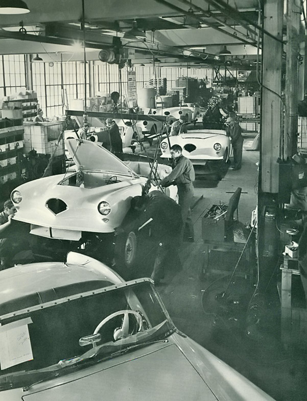1954_Darrin_Assembly_Line-02