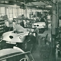 1954_Darrin_Assembly_Line-02