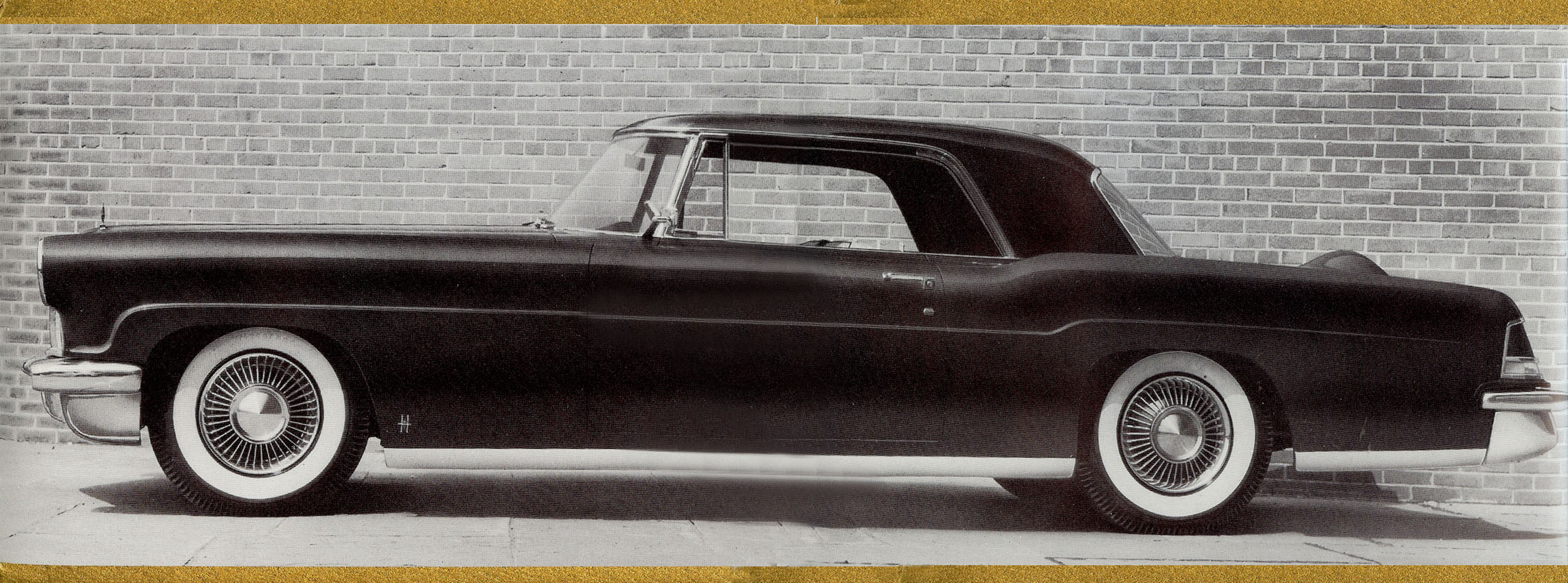 1956_Lincoln_-_The_Continentals-13