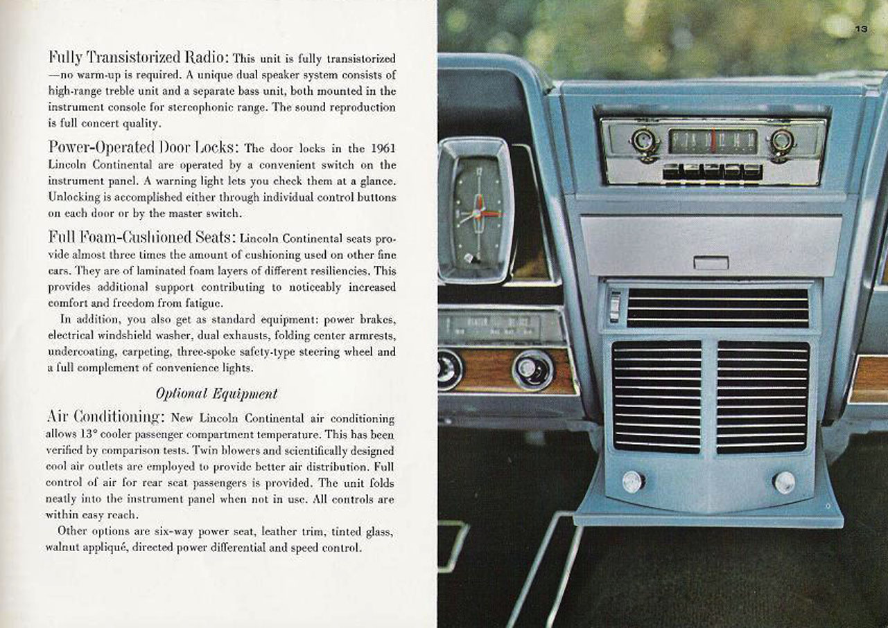 1961_Lincoln_Continental-14