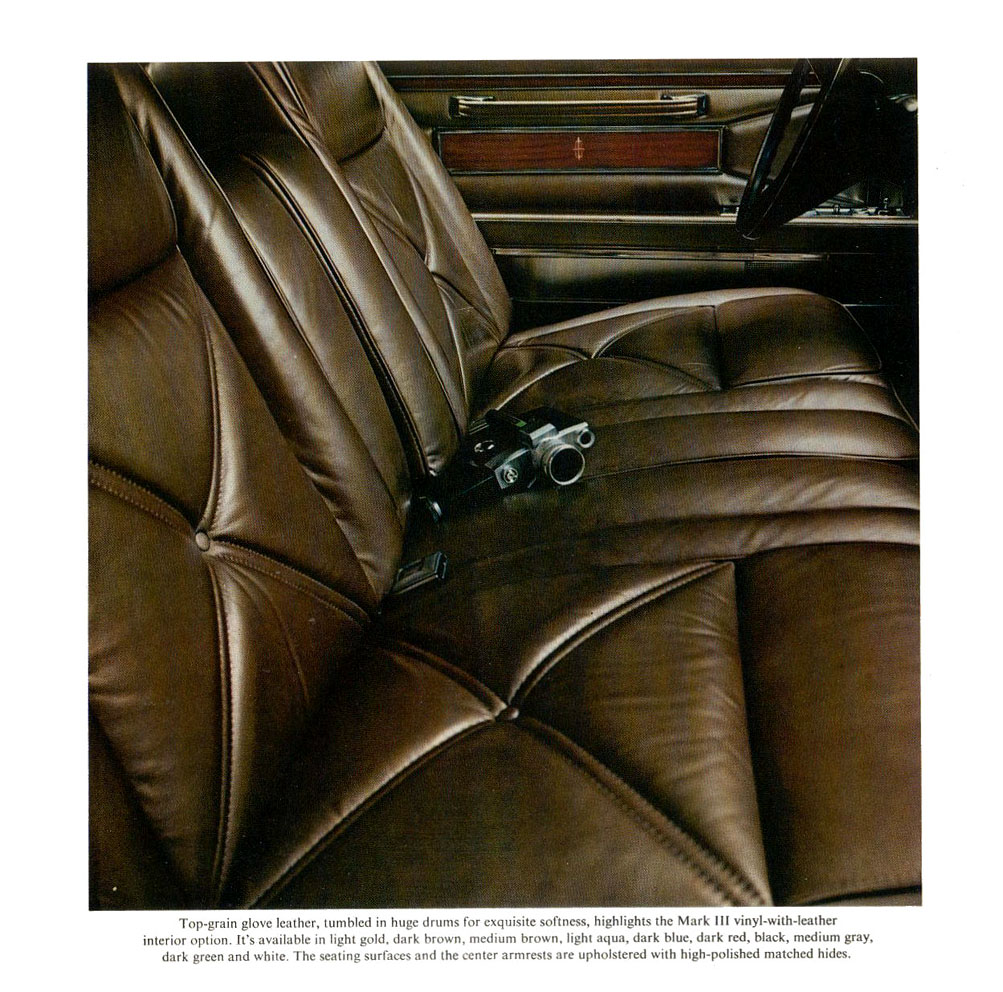 1970_Lincoln_Continental-04