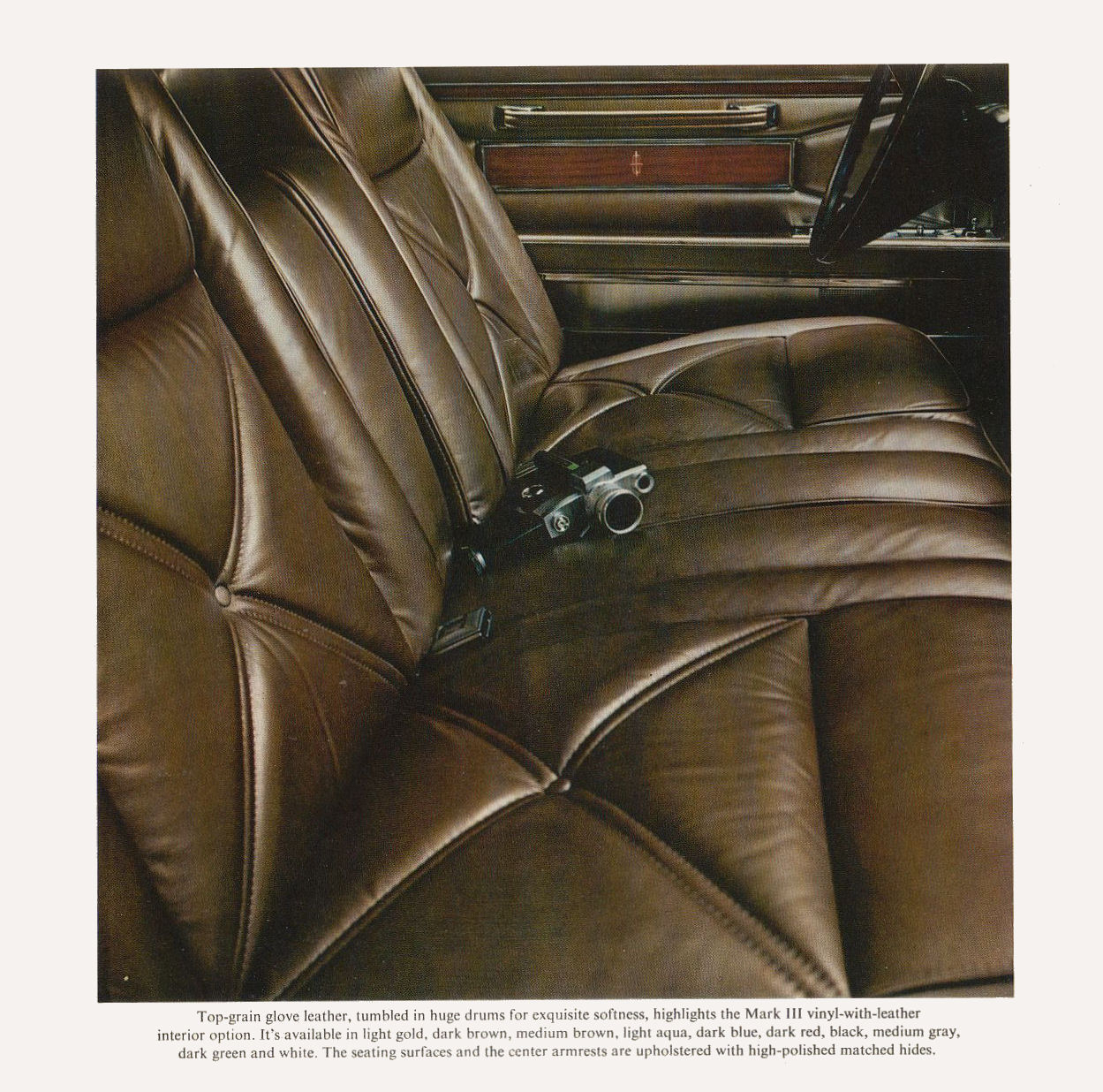 1970_Lincoln_Continental-14