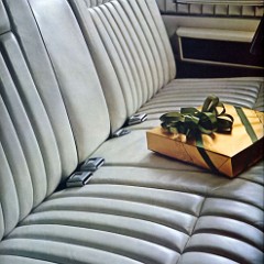 1971_Lincoln_Continental-08