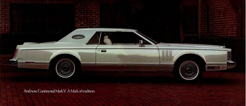 1977_Continental_Mark_V-03