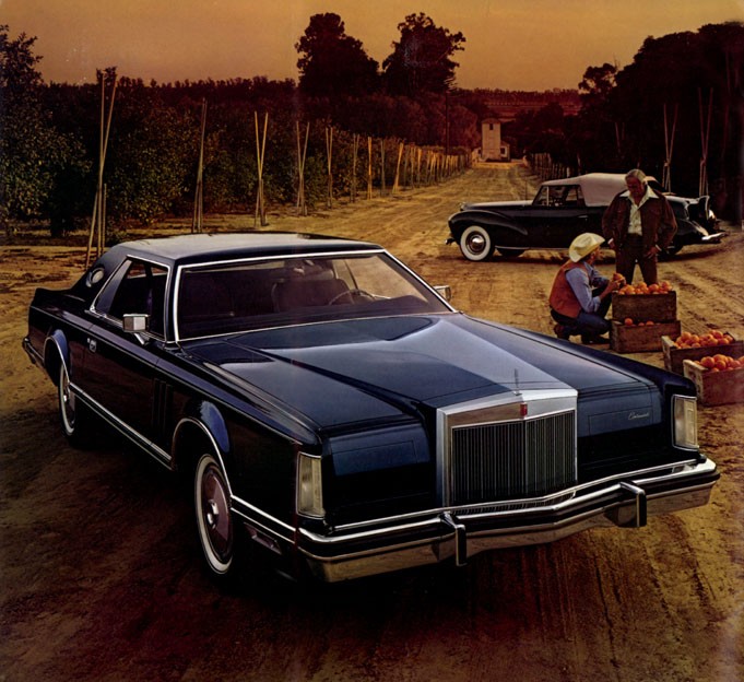 1977_Continental_Mark_V-04